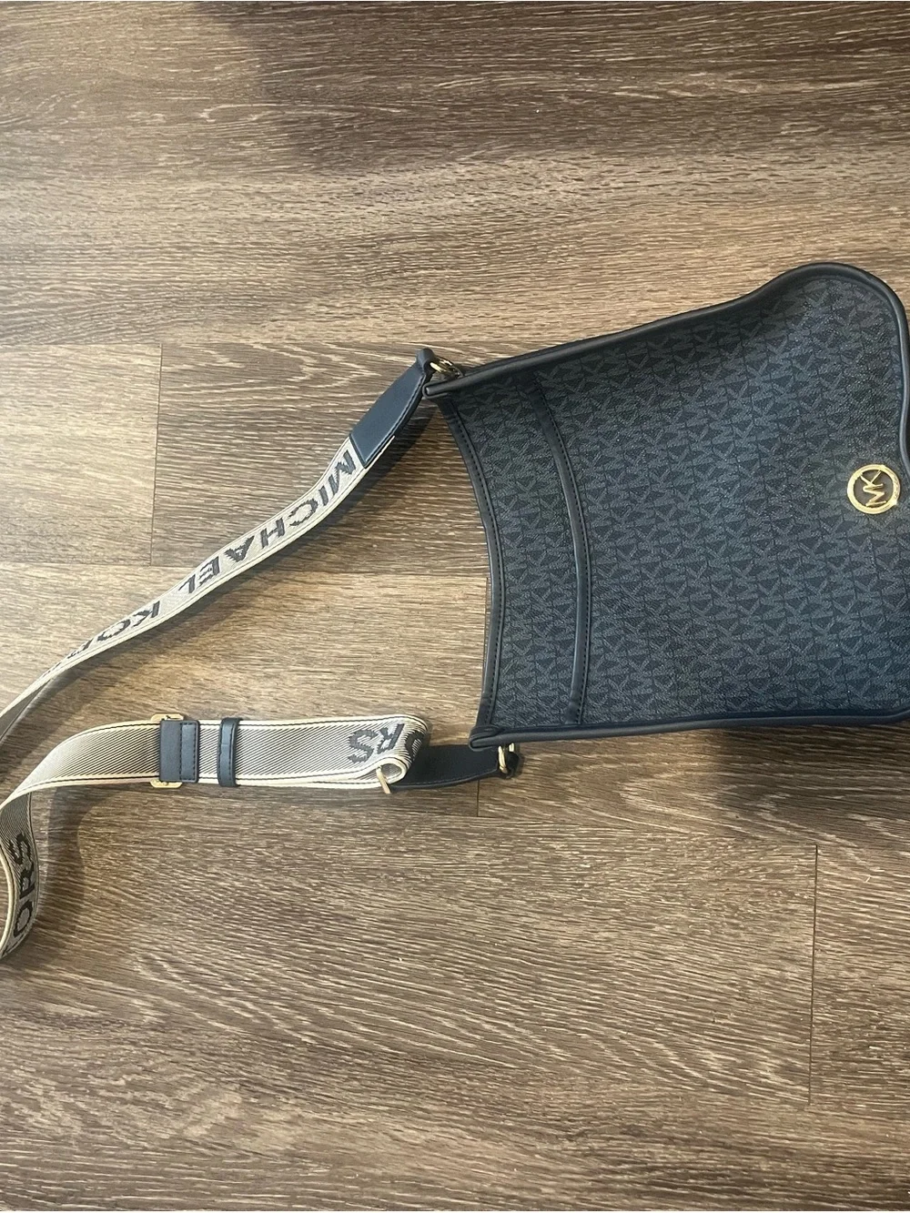 Michael Kors Navy Signature Crossbody with Matching Wallet